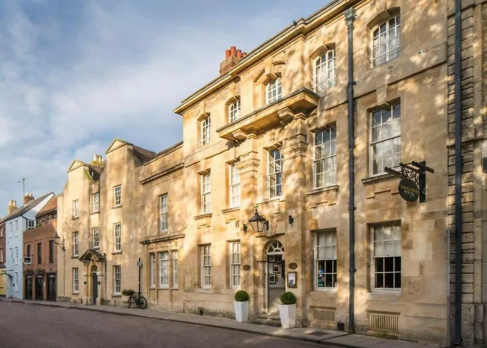 Discover Exclusive Oxford Hotels Deals for a Unforgettable Experience