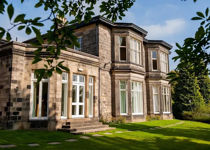 Discover the Best Hotels near Bramall Lane Sheffield for a Perfect Stay