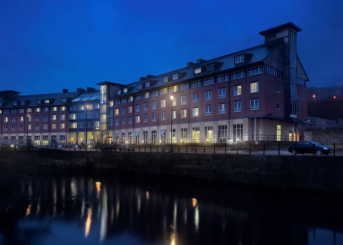 Experience Unparalleled Luxury at Large Hotels Durham Has to Offer