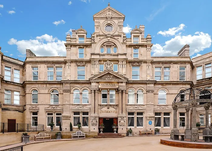 Discover Cardiff's Finest 5-Star Hotels for an Unforgettable Stay